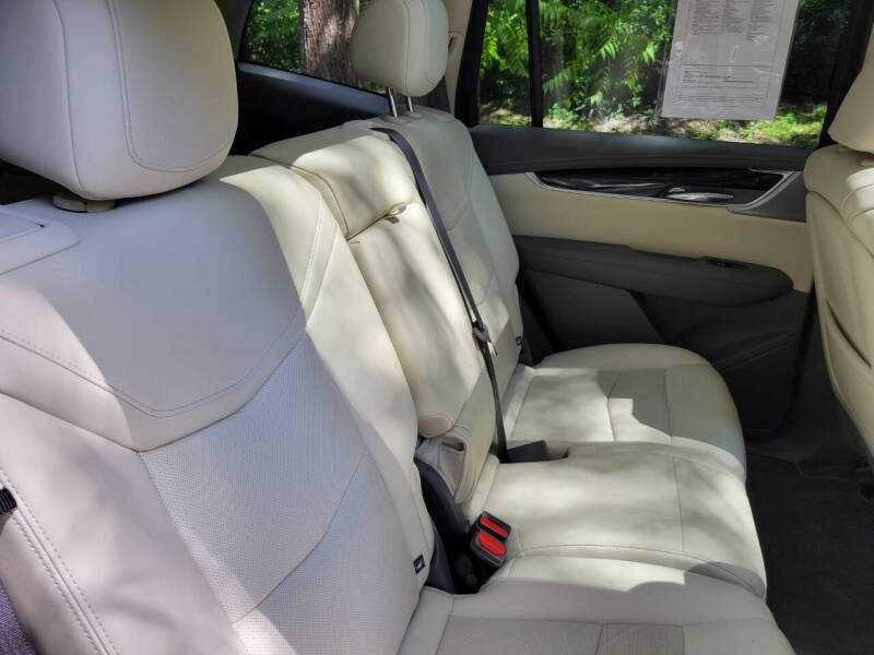 2024 Cadillac XT6
