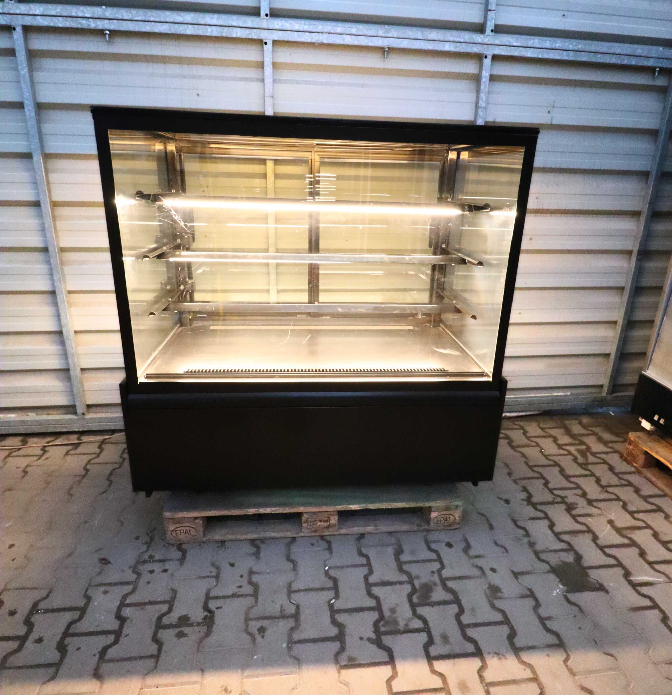 Witryna cukiernicza 134 cm