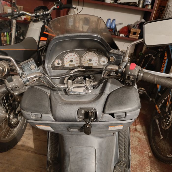 Продам Suzuki skywave 250