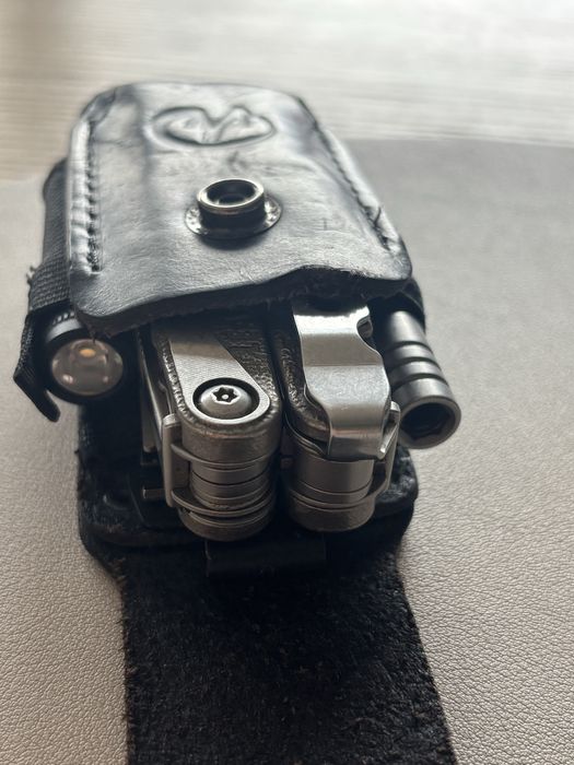 Leatherman Charge Titanium komplet