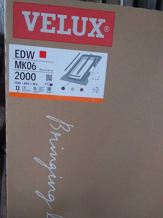Okno dachowe VELUX + kołnierz