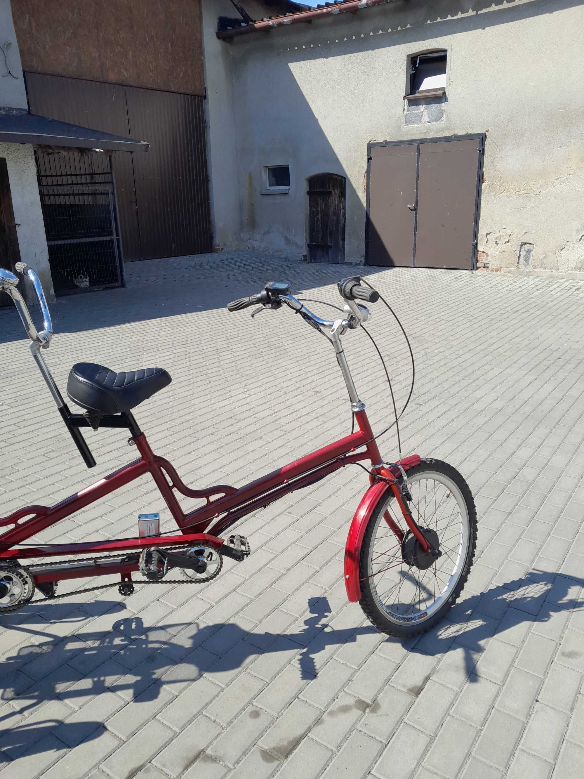 Rower trójkołowy tandem elektryczny
