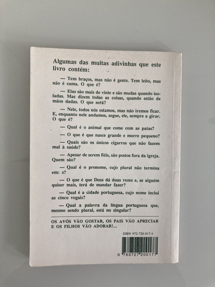 Livro “Vamos Adivinhar”