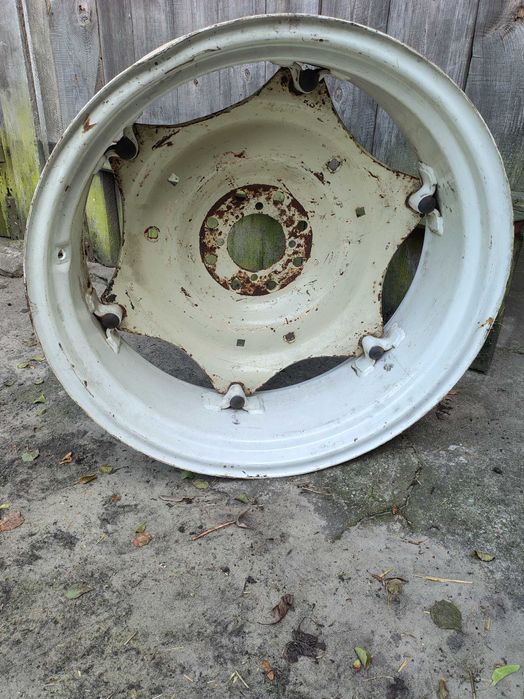 Felga Tylna Nowy Typ do Ursusa C-330, C-335