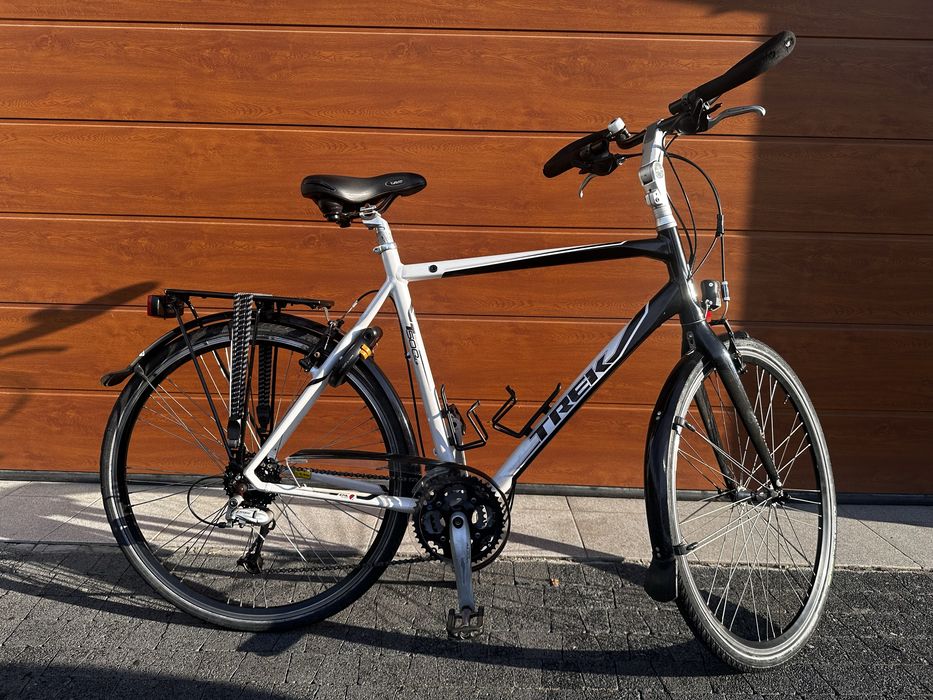 Rower trekkingowy Trek Navigator T500 SL+, rama 60,kola 28, 3x8 biegów