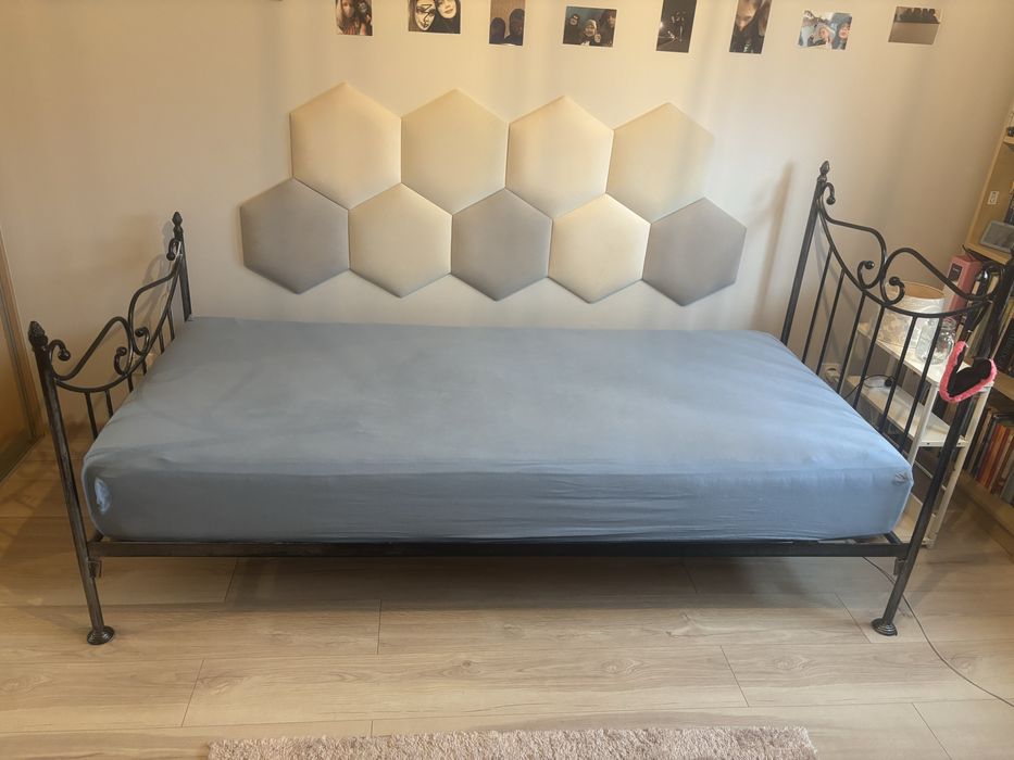 Lozko kute 90/200 piekne i soldne z materacem