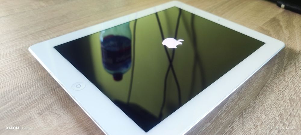 Apple iPad 2 Wi-Fi + 3G