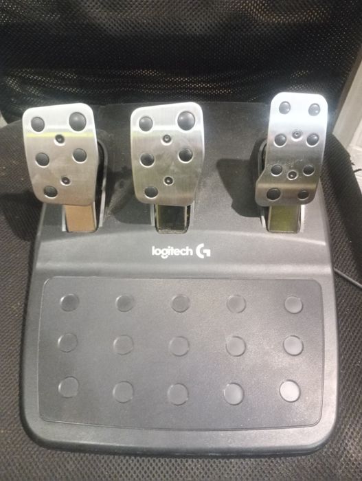 Kierownica lg29 z pedalami i shifterem