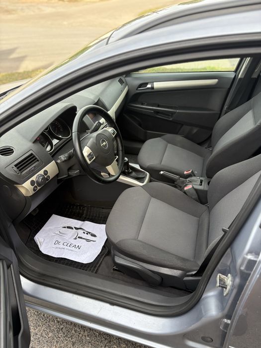 Opel Astra H 1.6 2008