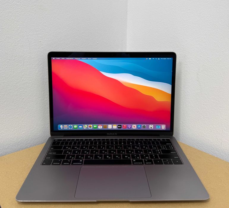MacBook Air 13,3 2018{ i5 | 16gb | 256 ssd } Новий акумулятор . 9493SV