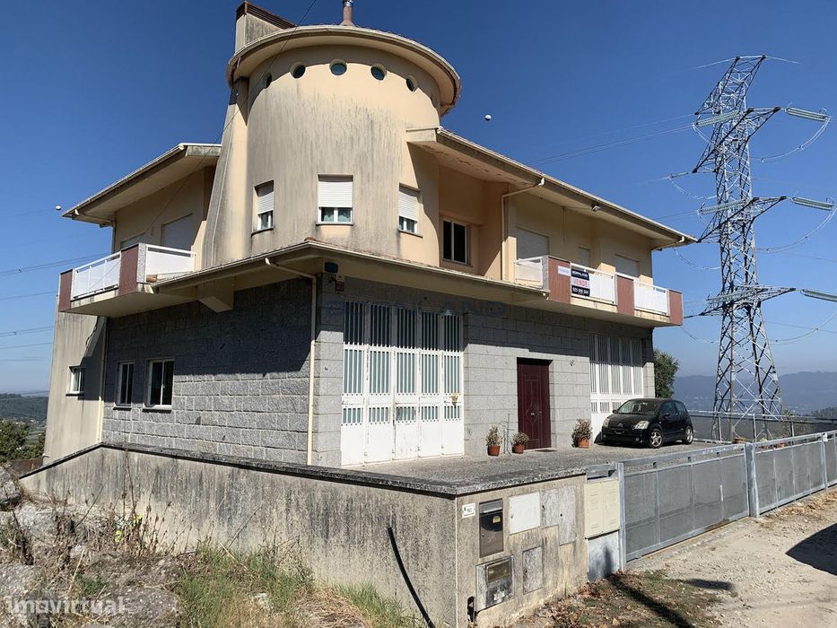Moradia para Venda