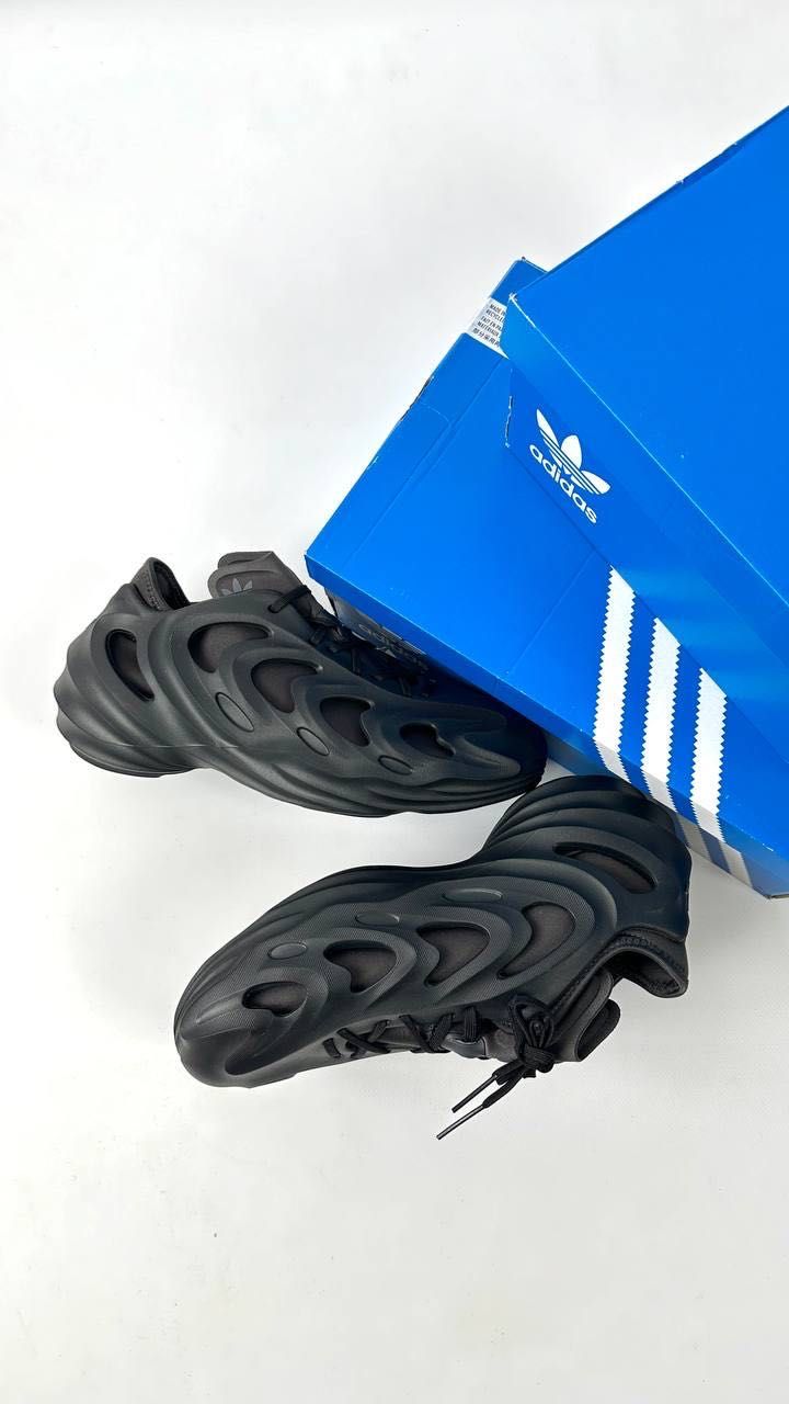 Adidas adifom q кросівки взуття адідас  yeezy ізіки буст чорні піна