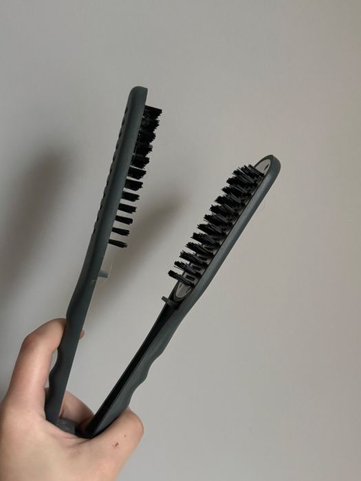 Grzebień prostujący włosy
