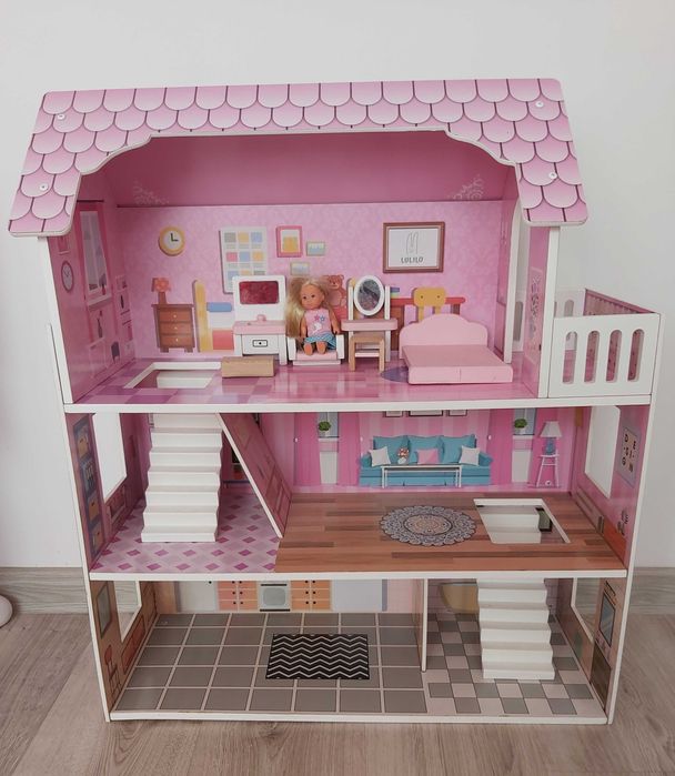 Domek dla lalek drewniany