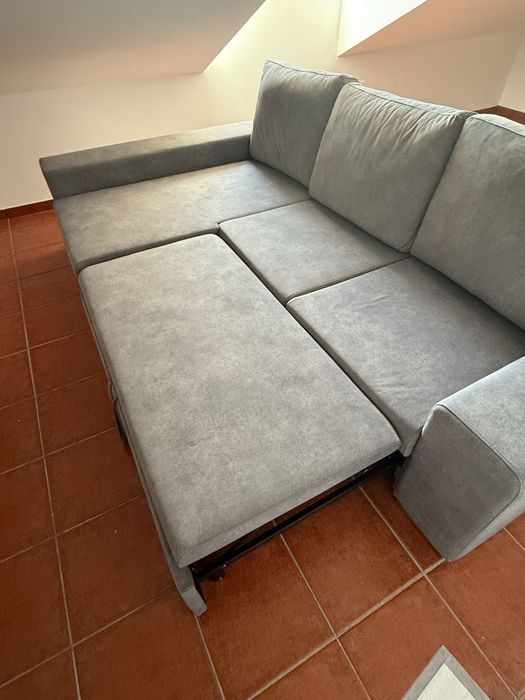 Sofa com chaise longue