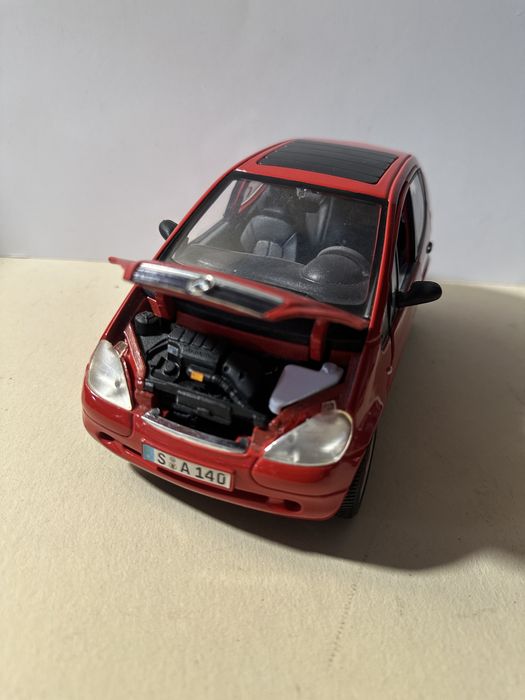 Mercedes class A escala 1:18