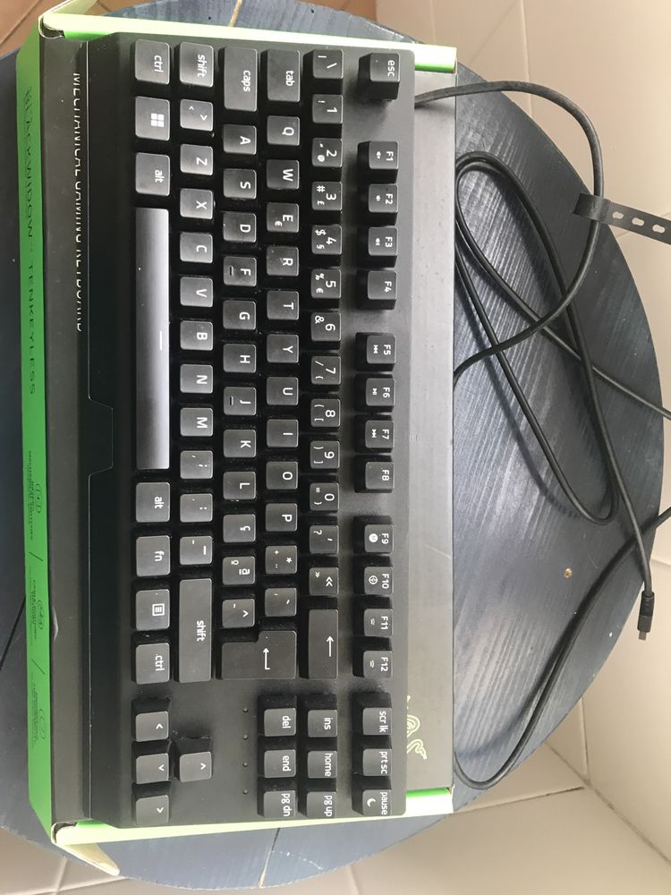 Teclado razer blackwidow v3 tkl