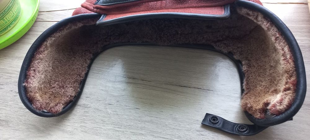 Продам ШАПКА с натуральной КОЖИ и Цегейки.