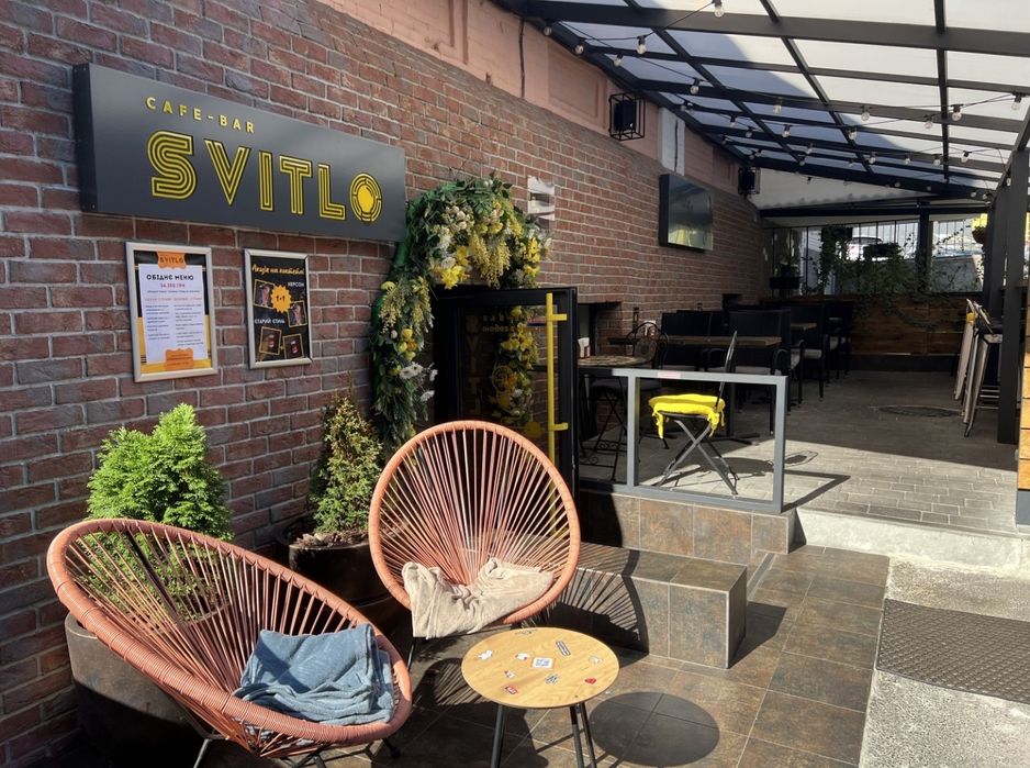 Здам в оренду сучасний кафе-бар Svitlo в центрі.