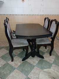 Продам стіл і чотири крісла