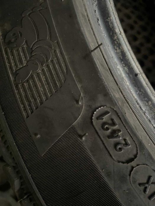 Opony zimowe255/45R18MICHELIN2021