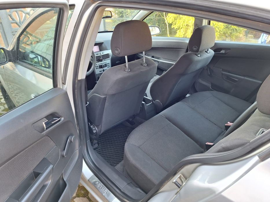 Astra h 1.6 benzyna 2004r