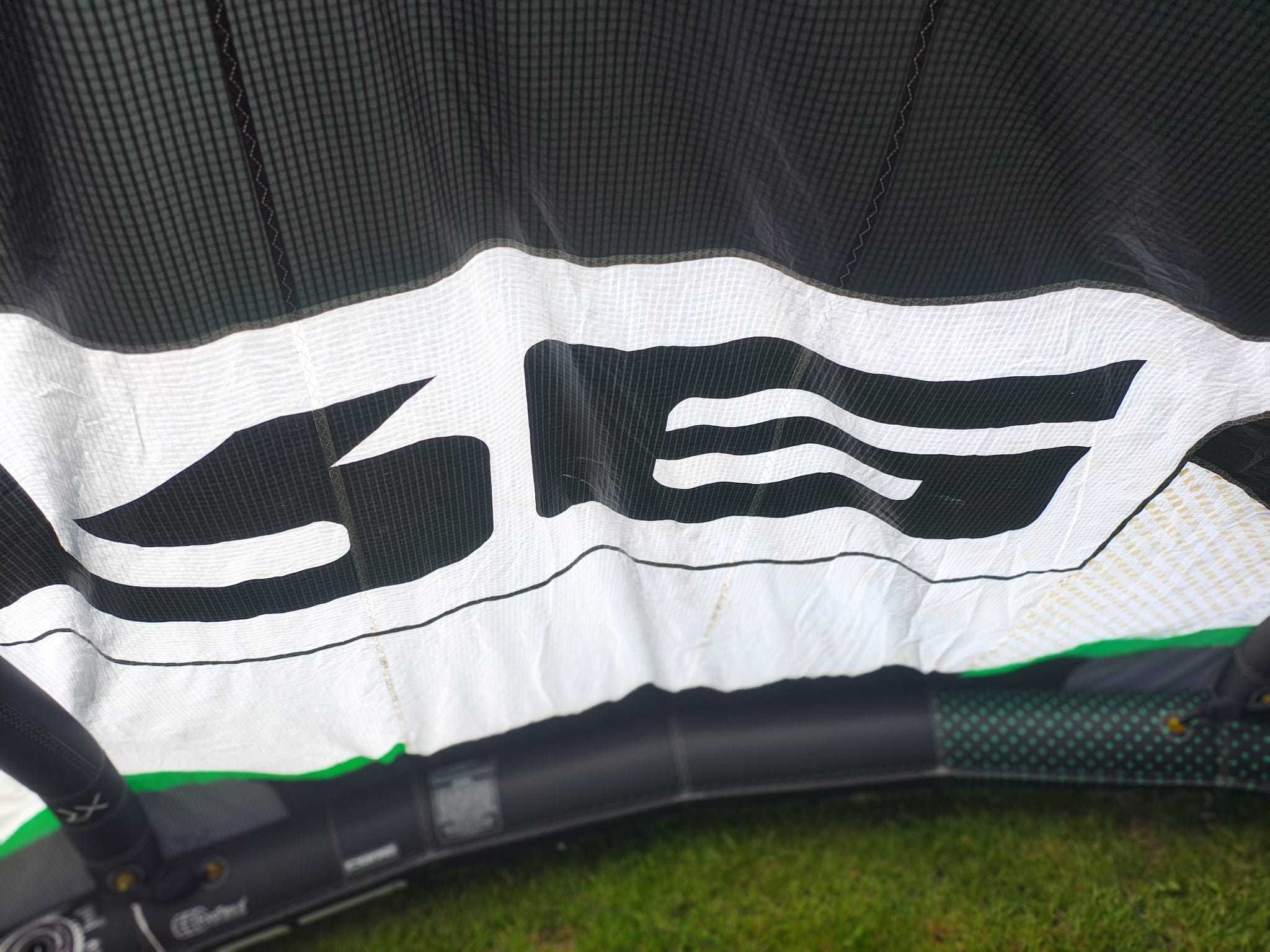 Kite CORE xr8  10m kitesurfing latawiec