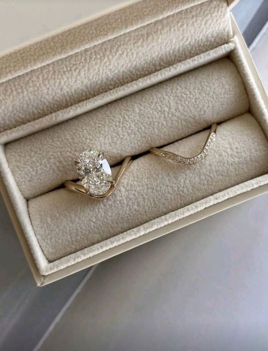 Anel de prata com pedra imitação diamante