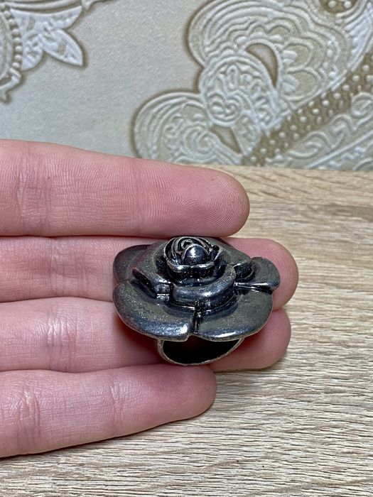 Вінтажний перстень троянда з п’ютеру 17,7 розмір