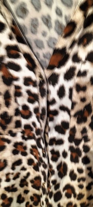 camisa tigresa com manga comprida