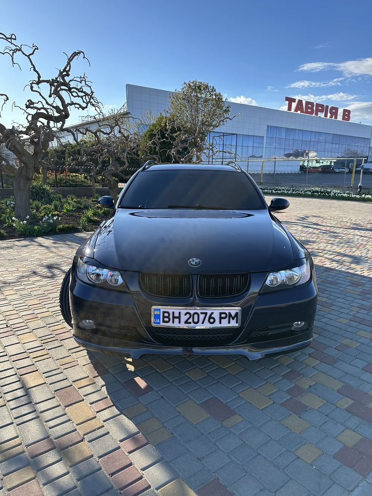 В продаже BMW 3-Series