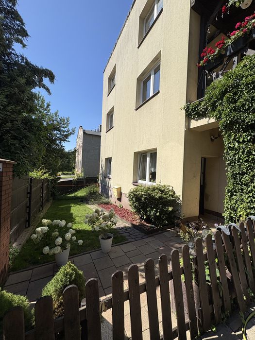 Dom z ogrodem Czeladź