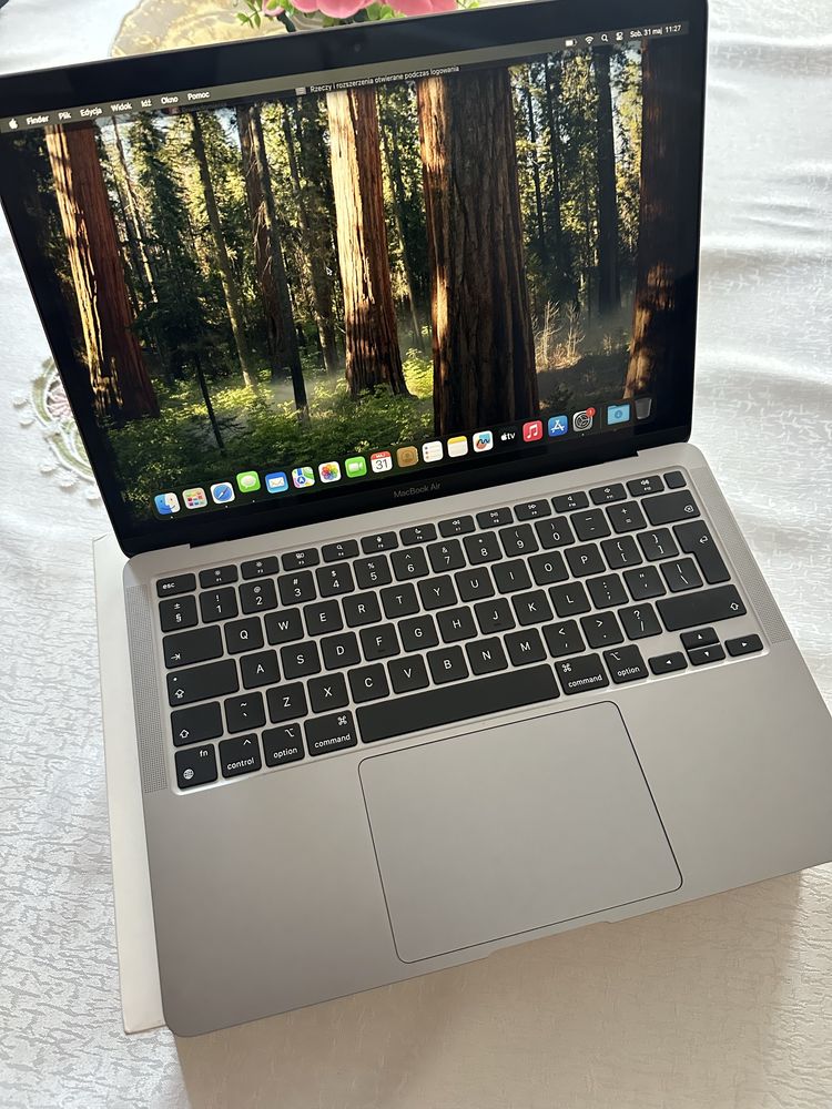 Macbook Air 13  kupiony 14.2.2025 w ispod za gotowke