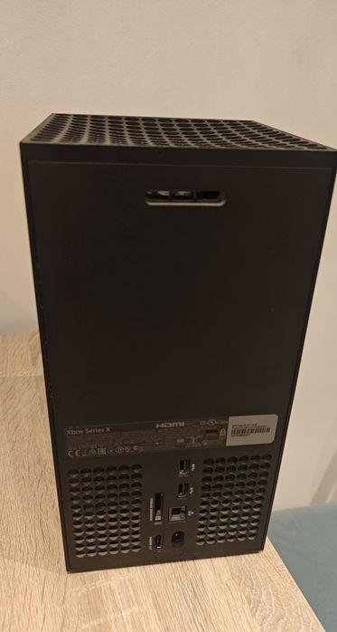 Xbox Series X 1T w zestawie