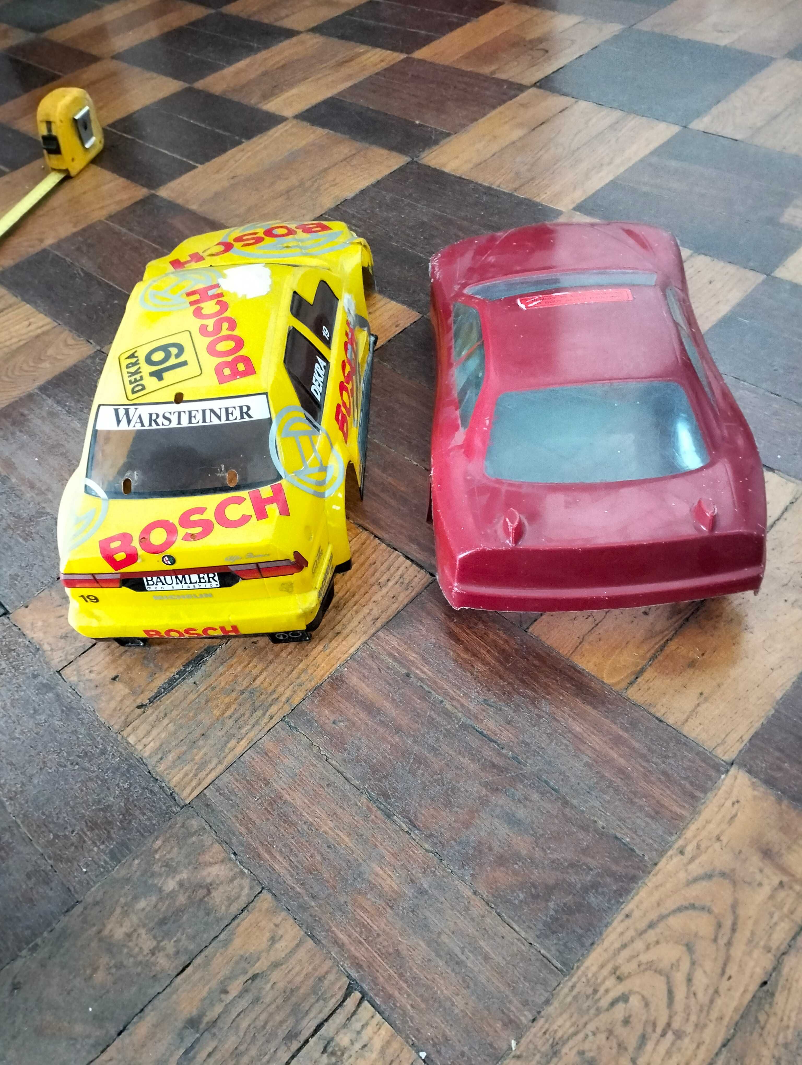 2 carroçarias Alfa Romeor 155 V6 Ti e 156 GTA para chassi RC