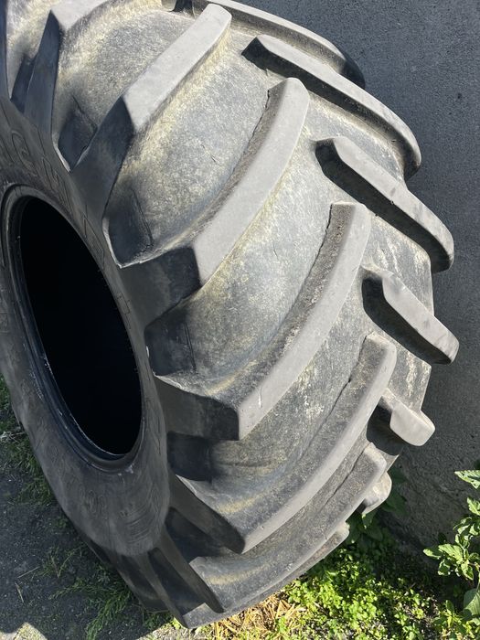 Opona  do kombajnu sieczkarni 800/65r32