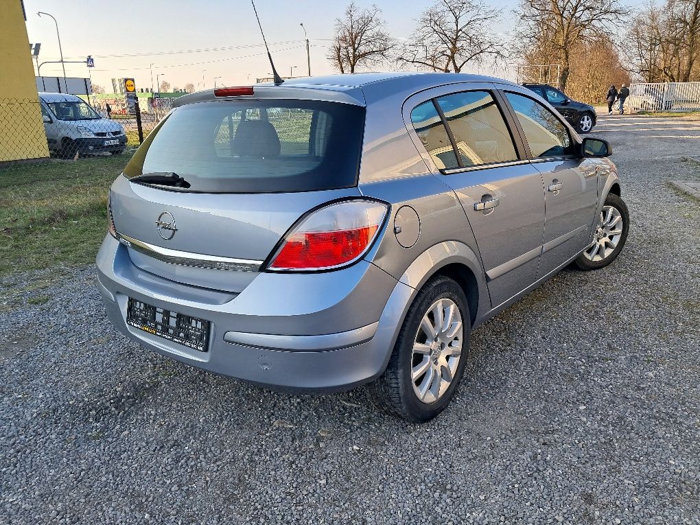 Opel Astra 1.6 Automat Alufelgi Skóra Gwarancja 1Rok