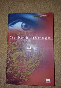 Livro O misterioso George, Cassandra Austin, em bom estado.