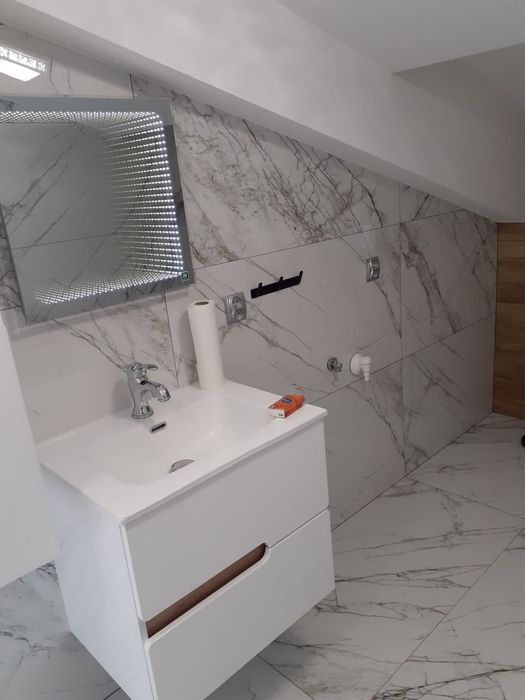 Glazurnik,wykończenia wnętrz Łazienki