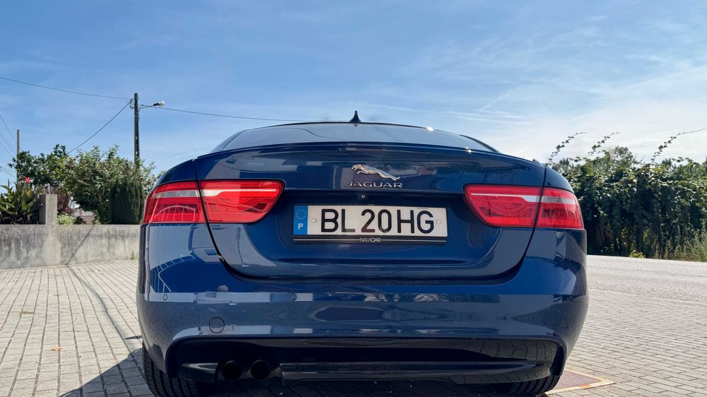 Jaguar XE R-Sport  – Elegância e Desportividade
