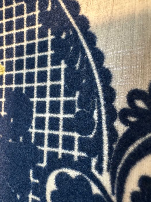 Tłoczona welurem tapeta Vintage lata 80-te glamour, pałacowa
