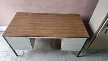 Metalowe biurko Vintage