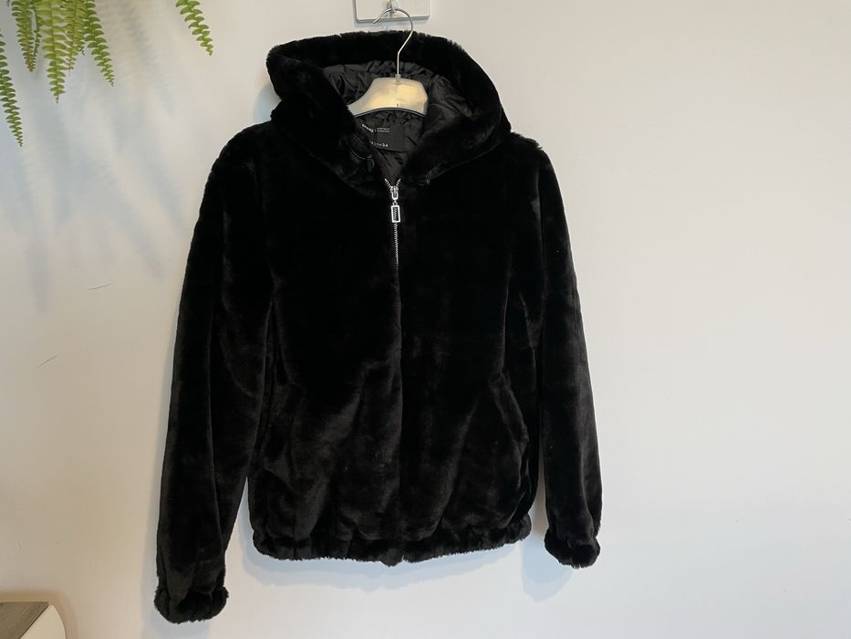 Czarne kurtka - futerko