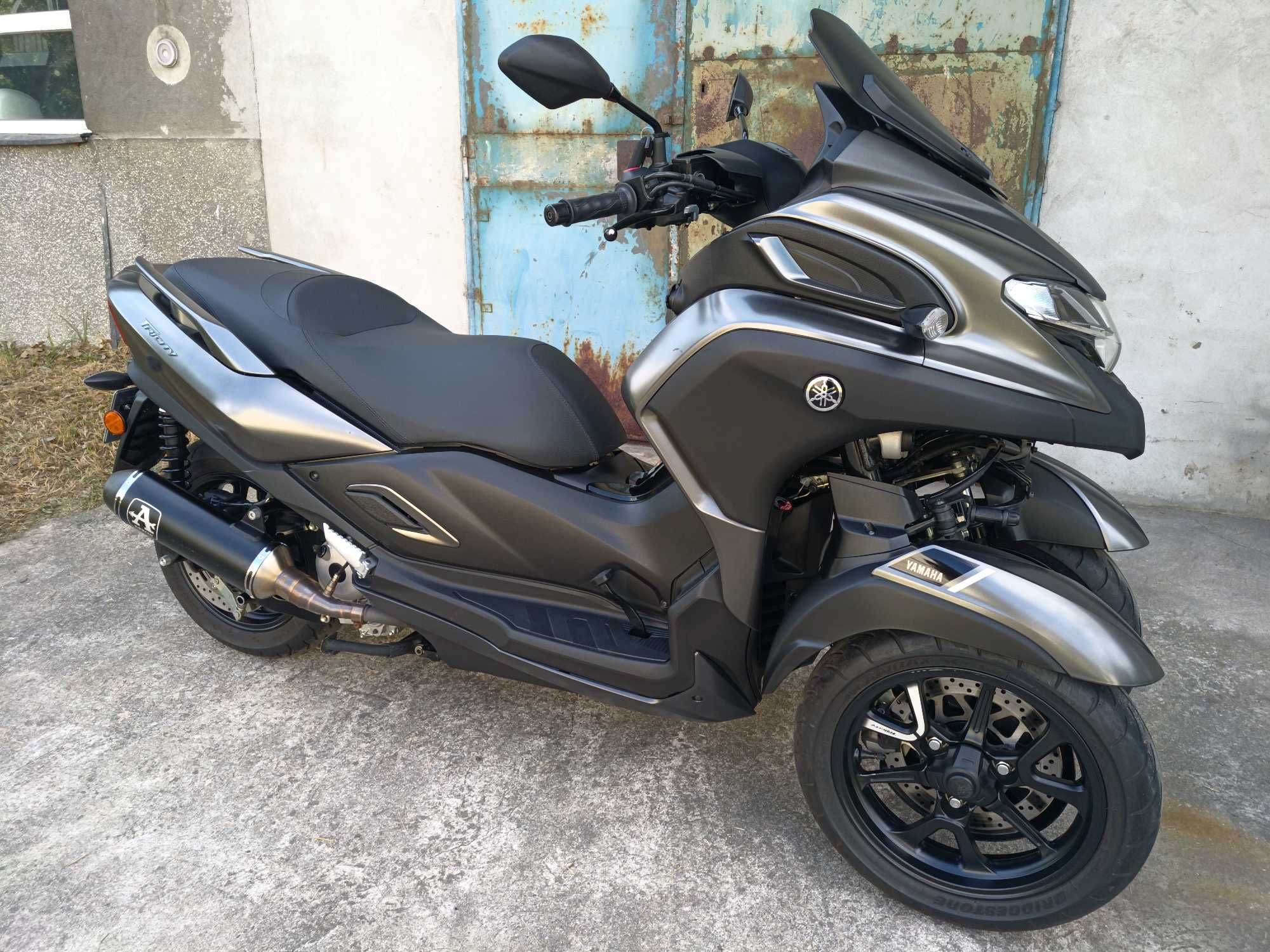 YAMAHA Tricyty 300