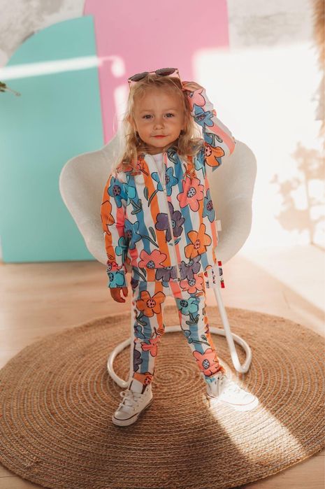 Zestaw nowy bluza i legginsy w kwiaty 128/134