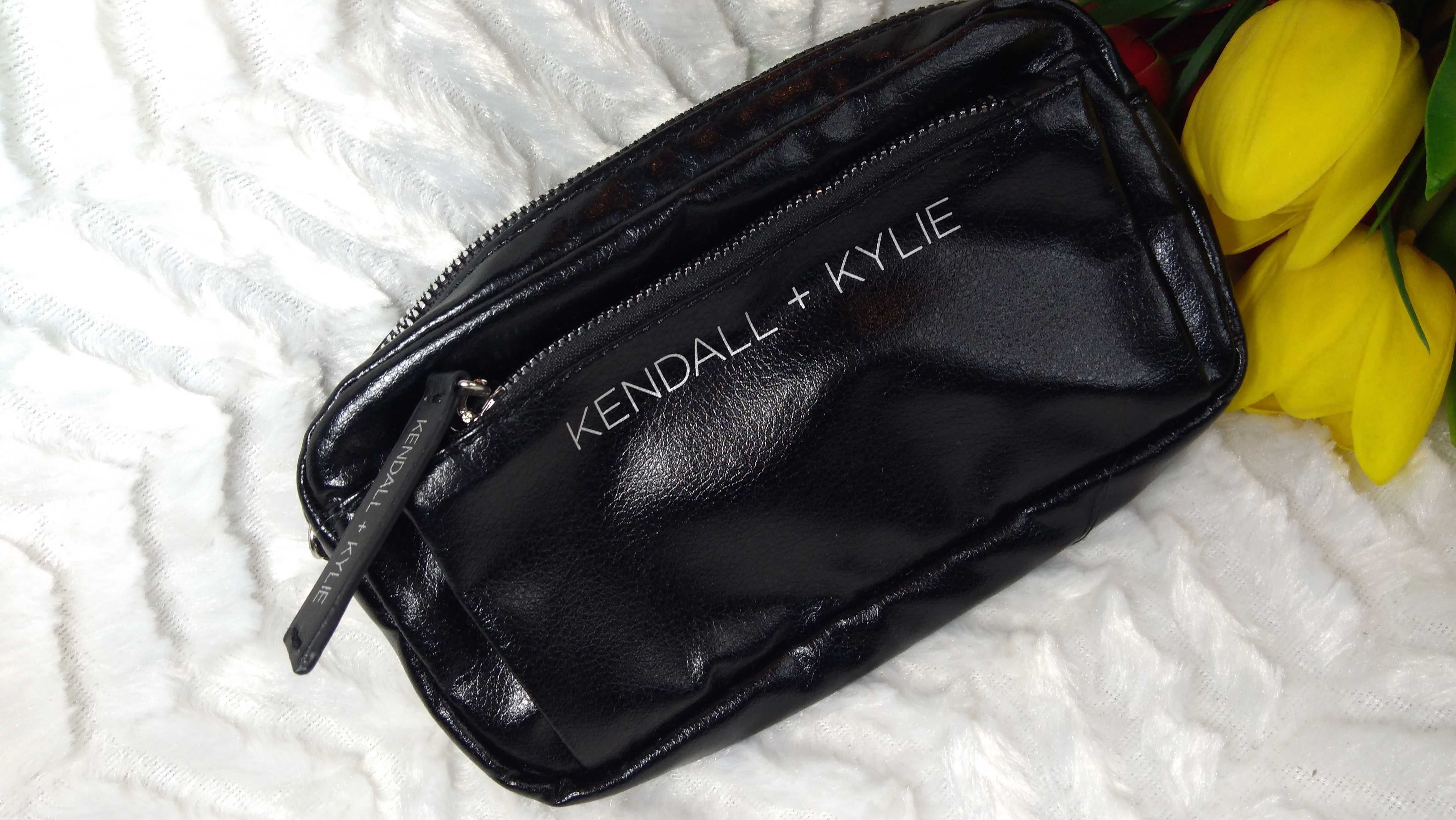 Saszetka nerka Kendall + Kylie skórka