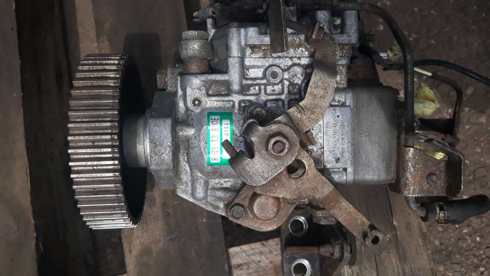 Продам блок циліндрів мазда е2200 2.2d