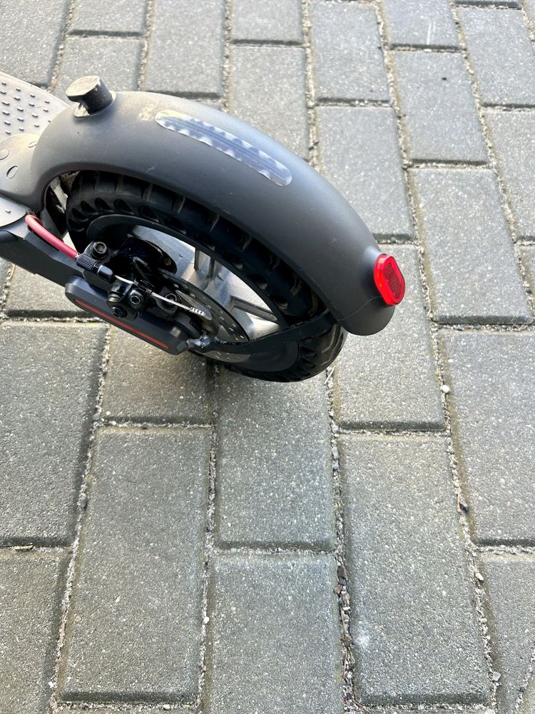Elektryczna hulajnoga składana Electric Scooter Xiaomi m365 czarna