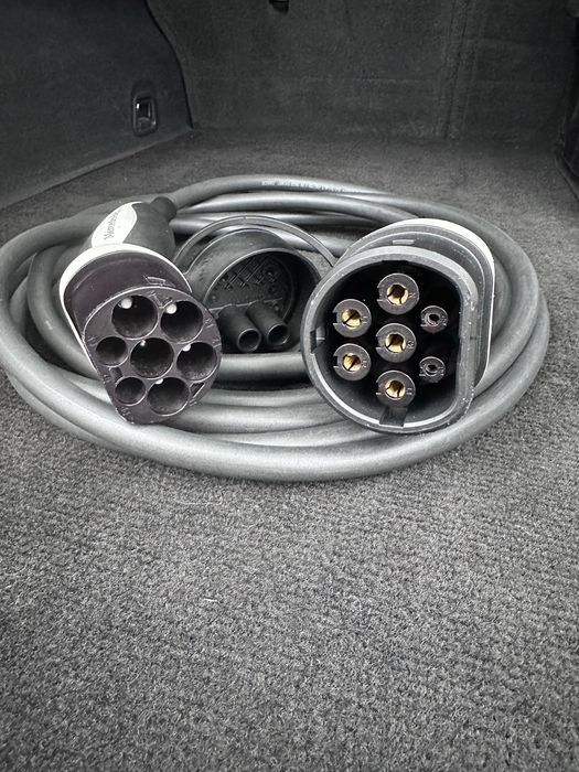 Kabel do ladowania samochodu Mercedes-Benz