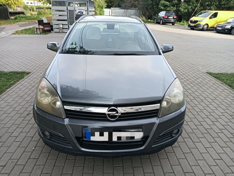 Opel Astra 1.9 CDTI 120 km 2006 rok kombi